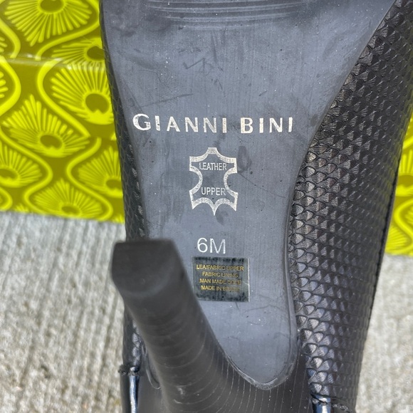 Gianni Bini Black Heels Stiletto Platform peep toe buckle size 6 - Picture 5 of 6